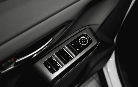 Toyota RAV4, 2026 год, 5 080 000 рублей, 17 фотография