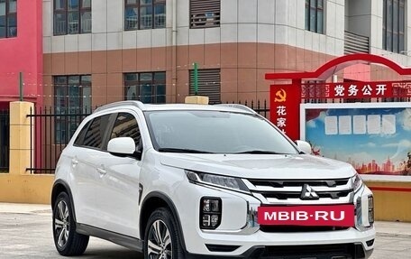 Mitsubishi ASX I рестайлинг, 2021 год, 1 800 000 рублей, 2 фотография