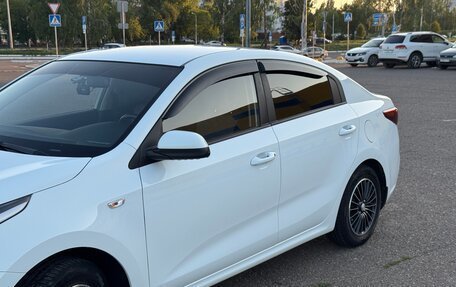 KIA Rio IV, 2017 год, 1 200 000 рублей, 5 фотография