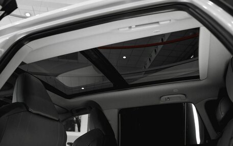 Toyota RAV4, 2026 год, 5 080 000 рублей, 24 фотография