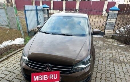Volkswagen Polo VI (EU Market), 2015 год, 990 000 рублей, 2 фотография