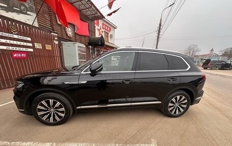 Volkswagen Touareg III, 2019 год, 4 500 000 рублей, 4 фотография