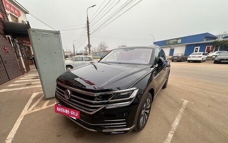 Volkswagen Touareg III, 2019 год, 4 500 000 рублей, 3 фотография
