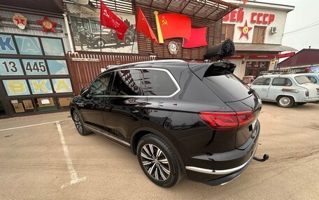 Volkswagen Touareg III, 2019 год, 4 500 000 рублей, 5 фотография