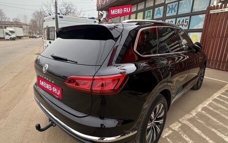 Volkswagen Touareg III, 2019 год, 4 500 000 рублей, 6 фотография