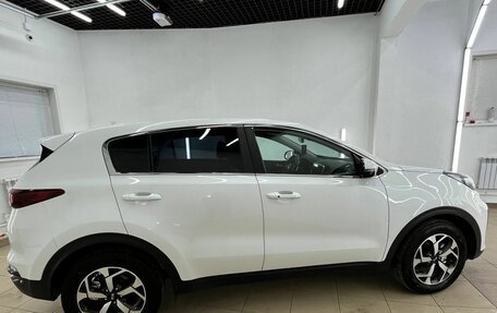 KIA Sportage IV рестайлинг, 2021 год, 2 297 000 рублей, 7 фотография