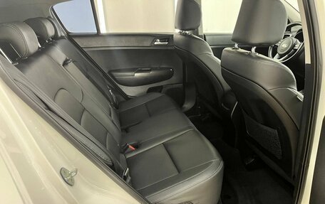 KIA Sportage IV рестайлинг, 2021 год, 2 297 000 рублей, 26 фотография