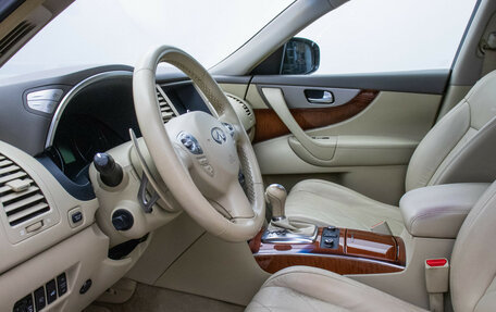 Infiniti QX70, 2013 год, 2 080 000 рублей, 10 фотография