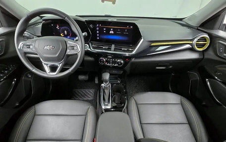 Chevrolet Trax, 2023 год, 1 568 000 рублей, 5 фотография