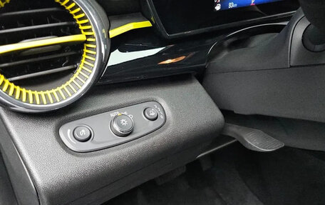 Chevrolet Trax, 2023 год, 1 350 000 рублей, 8 фотография