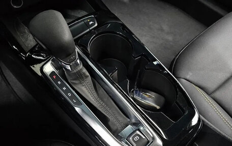 Chevrolet Trax, 2023 год, 1 350 000 рублей, 13 фотография