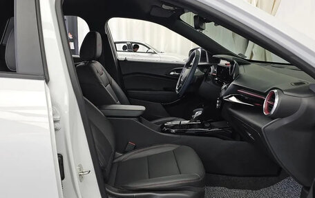 Chevrolet Trax, 2023 год, 1 540 000 рублей, 6 фотография