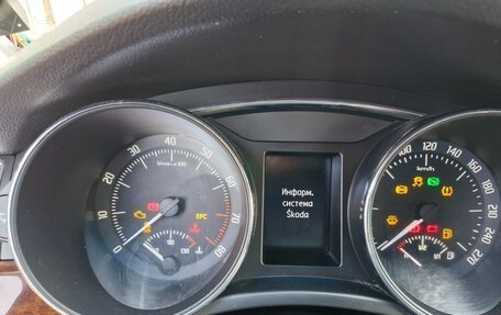 Skoda Superb III рестайлинг, 2013 год, 1 050 000 рублей, 8 фотография