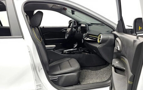 Chevrolet Trax, 2023 год, 1 579 000 рублей, 8 фотография