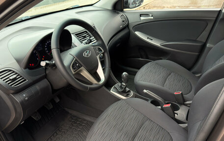 Hyundai Solaris II рестайлинг, 2015 год, 1 095 000 рублей, 10 фотография