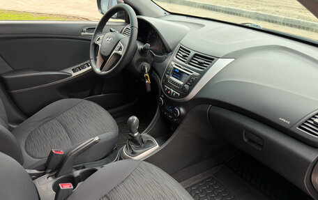 Hyundai Solaris II рестайлинг, 2015 год, 1 095 000 рублей, 22 фотография