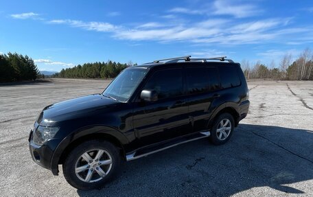 Mitsubishi Pajero IV, 2006 год, 1 290 000 рублей, 2 фотография