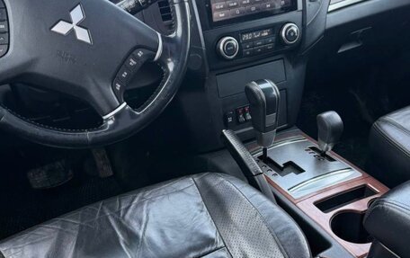 Mitsubishi Pajero IV, 2006 год, 1 290 000 рублей, 15 фотография