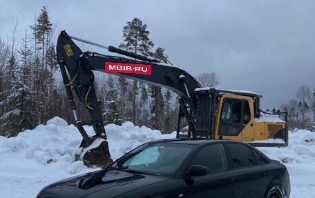 Audi A4, 2003 год, 720 000 рублей, 7 фотография