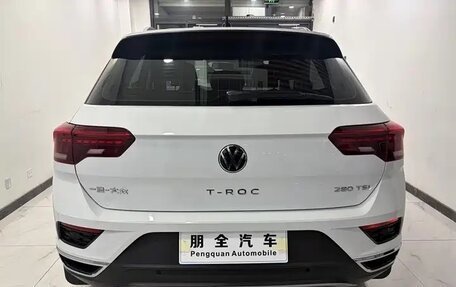 Volkswagen T-Roc I, 2022 год, 1 600 000 рублей, 19 фотография