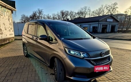 Honda Freed II, 2020 год, 1 870 000 рублей, 5 фотография