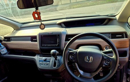 Honda Freed II, 2020 год, 1 870 000 рублей, 13 фотография