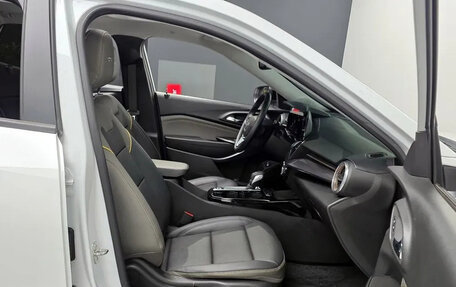 Chevrolet Trax, 2023 год, 1 602 000 рублей, 7 фотография