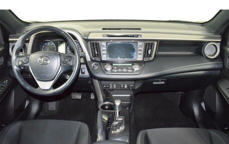 Toyota RAV4, 2019 год, 2 950 000 рублей, 4 фотография