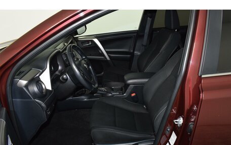 Toyota RAV4, 2019 год, 2 950 000 рублей, 22 фотография