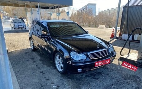 Mercedes-Benz C-Класс, 2003 год, 730 000 рублей, 1 фотография
