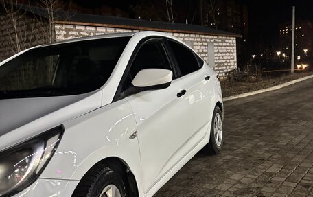 Hyundai Solaris II рестайлинг, 2011 год, 630 000 рублей, 6 фотография