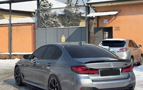 BMW 5 серия, 2018 год, 3 200 000 рублей, 4 фотография