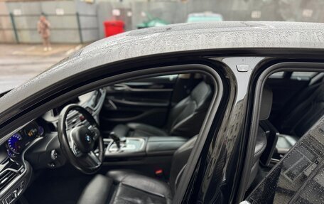 BMW 7 серия, 2018 год, 4 190 000 рублей, 17 фотография