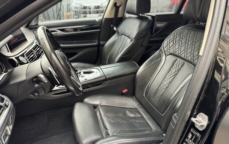 BMW 7 серия, 2018 год, 4 190 000 рублей, 26 фотография