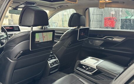 BMW 7 серия, 2018 год, 4 190 000 рублей, 23 фотография