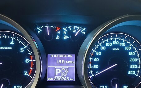 Toyota Land Cruiser 200, 2008 год, 3 390 000 рублей, 8 фотография