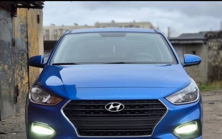 Hyundai Solaris II рестайлинг, 2017 год, 1 300 000 рублей, 4 фотография