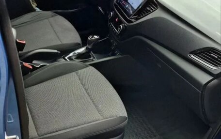 Hyundai Solaris II рестайлинг, 2017 год, 1 300 000 рублей, 21 фотография