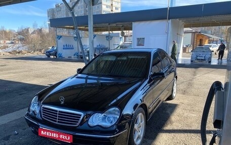 Mercedes-Benz C-Класс, 2003 год, 730 000 рублей, 3 фотография