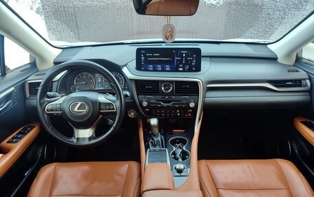 Lexus RX IV рестайлинг, 2019 год, 4 400 000 рублей, 12 фотография