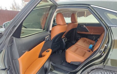 Lexus RX IV рестайлинг, 2019 год, 4 400 000 рублей, 10 фотография