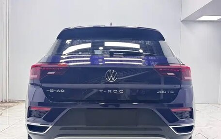 Volkswagen T-Roc I, 2022 год, 1 580 000 рублей, 5 фотография