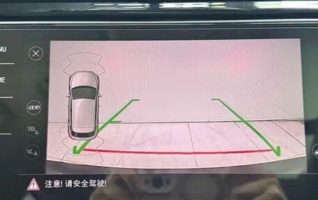 Volkswagen T-Roc I, 2022 год, 1 580 000 рублей, 12 фотография