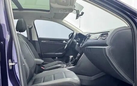 Volkswagen T-Roc I, 2022 год, 1 580 000 рублей, 10 фотография