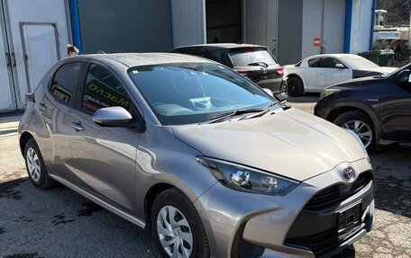 Toyota Yaris, 2022 год, 765 000 рублей, 3 фотография