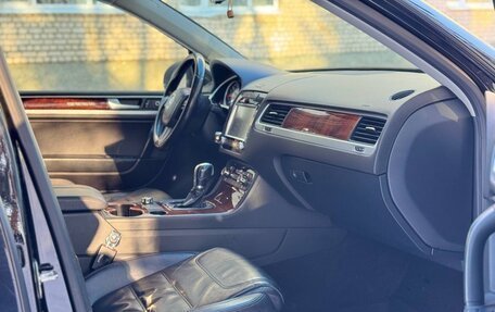 Volkswagen Touareg III, 2013 год, 2 100 000 рублей, 8 фотография