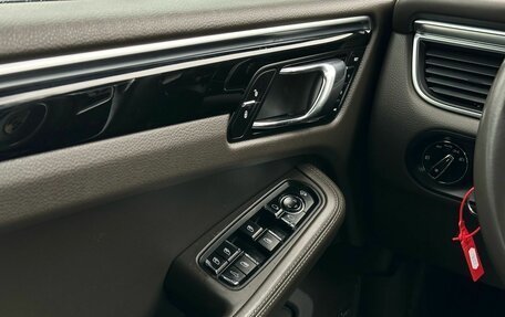 Porsche Macan I рестайлинг, 2015 год, 2 999 000 рублей, 19 фотография