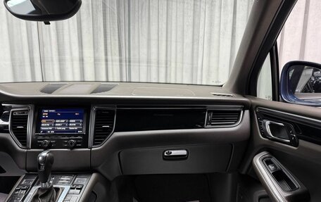 Porsche Macan I рестайлинг, 2015 год, 2 999 000 рублей, 26 фотография