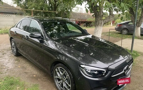 Mercedes-Benz E-Класс, 2020 год, 5 350 000 рублей, 3 фотография