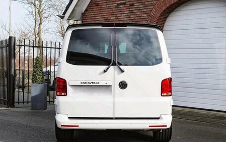 Volkswagen Caravelle T6 рестайлинг, 2023 год, 5 800 000 рублей, 7 фотография